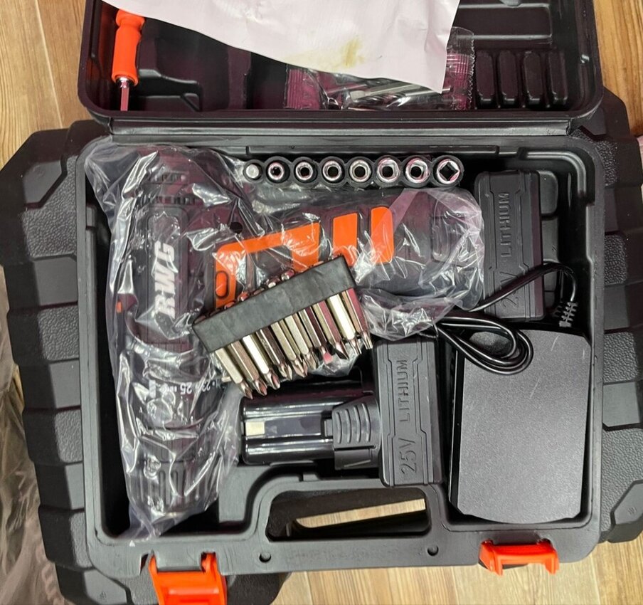 /Шуруповерт 25В 2A/ч RST-607