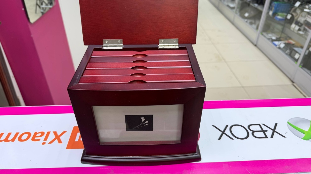 Фотоальбом Красное дерево