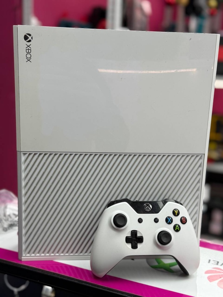 Игровая приставка XBOX ONE S 500