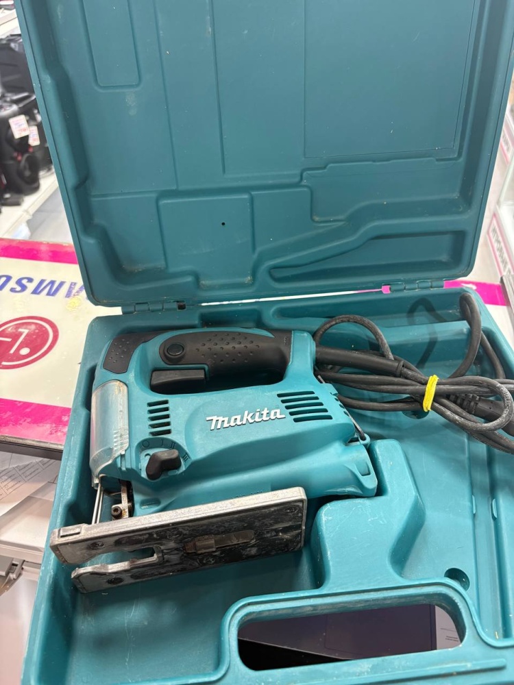 Лобзик Makita 4329