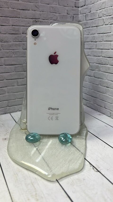 Смартфон iPhone XR 64 Gb