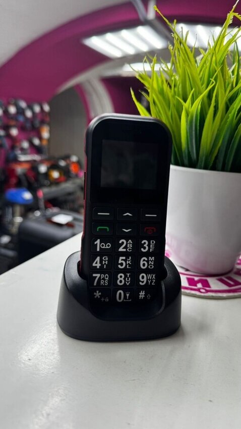 Мобильный телефон