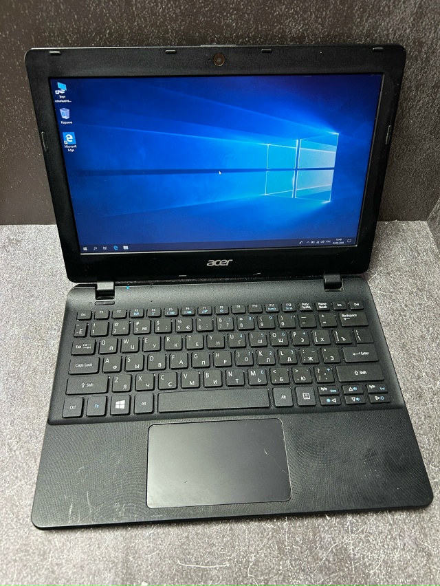Нетбук Acer es1-131