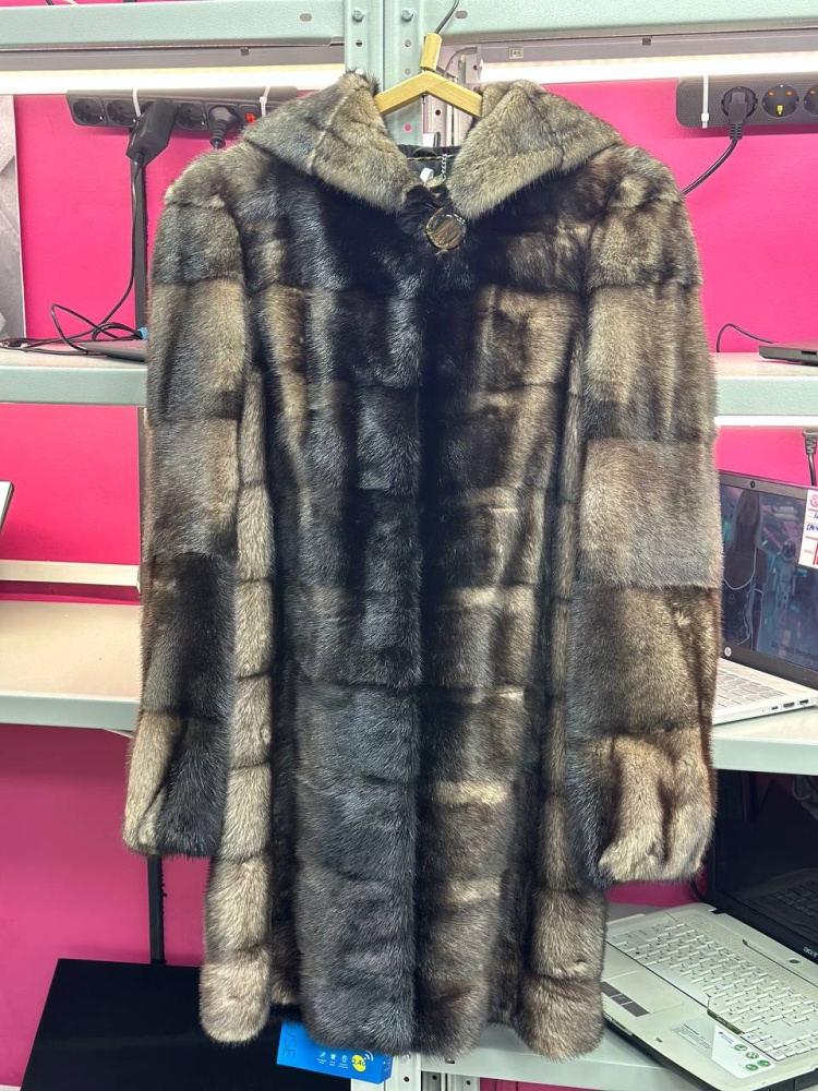 Шуба Норка 44размер