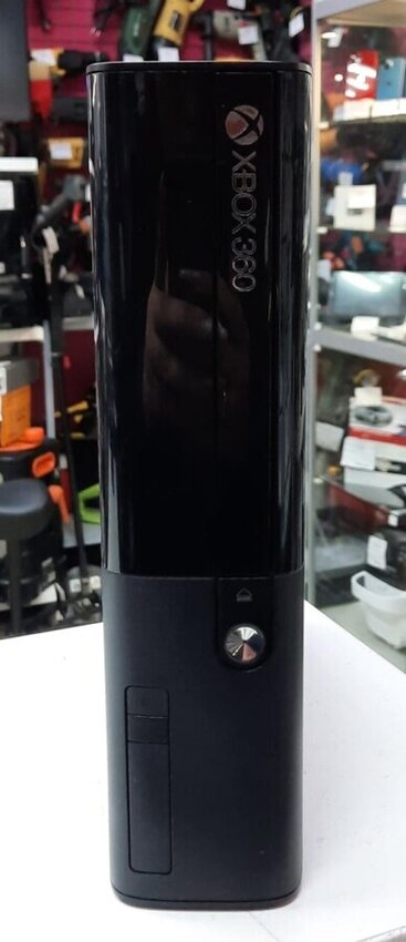 Игровая приставка XBOX 360