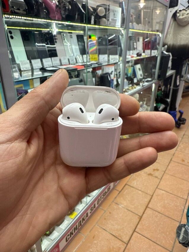 Наушники Airpods