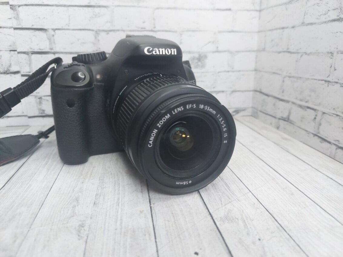 Фотоаппарат Canon 550D