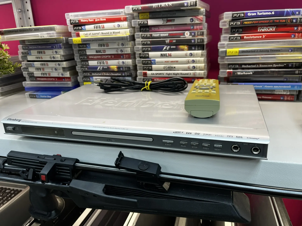 Проигрыватель Elenberg