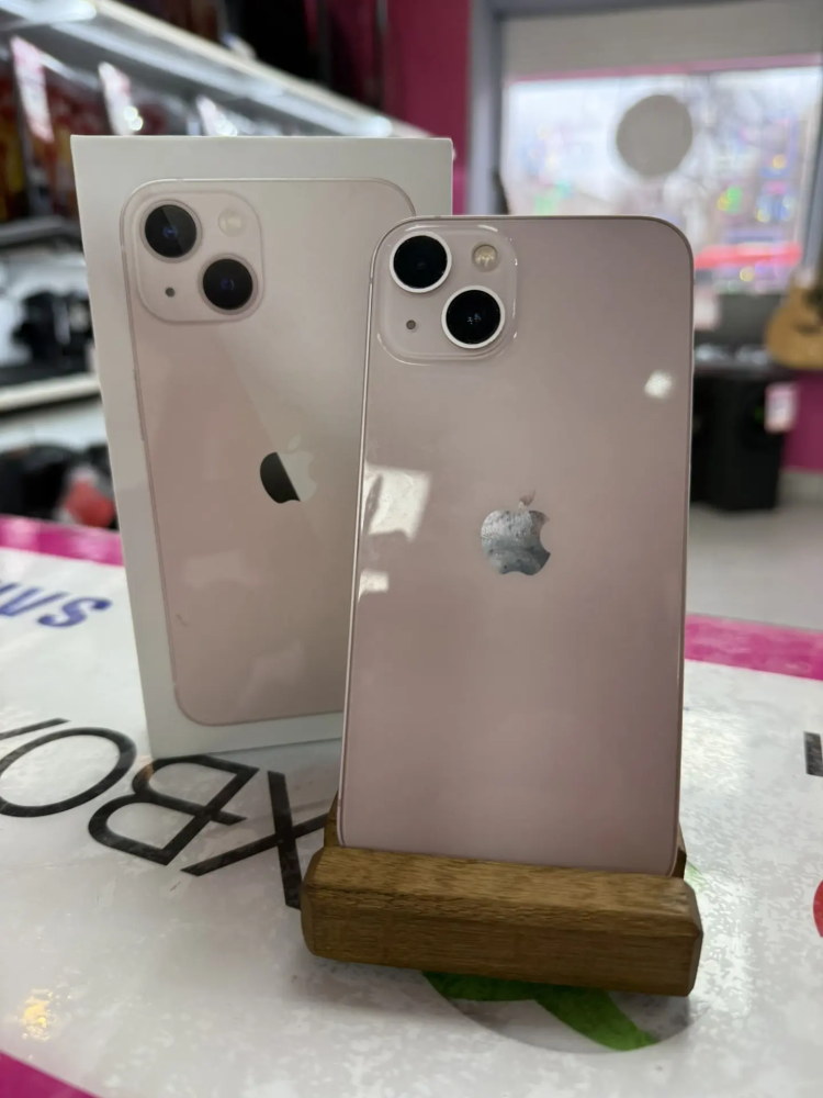 Смартфон iPhone 13 128 Gb