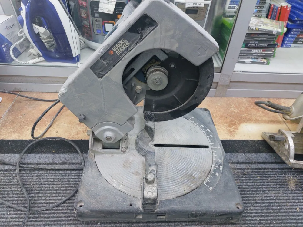 Торцовочная пила B&D