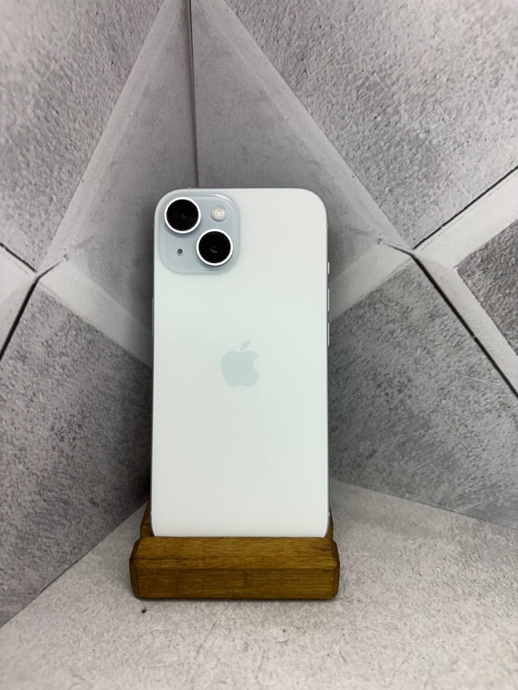 Смартфон iPhone 15 128Gb