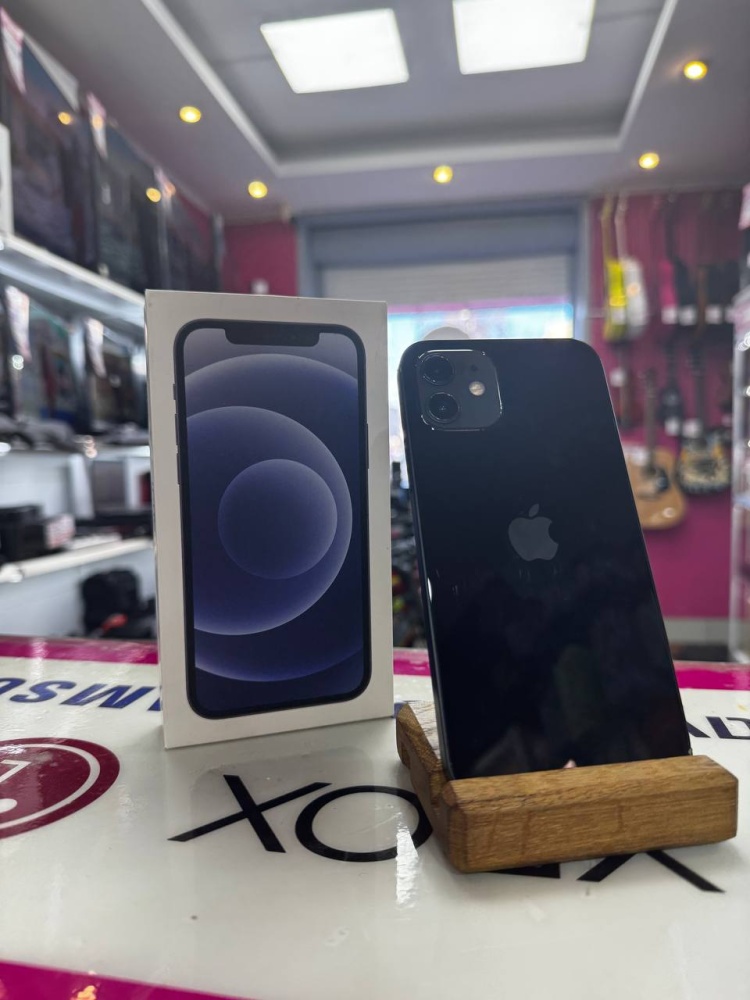 Смартфон iPhone 12 64 Gb
