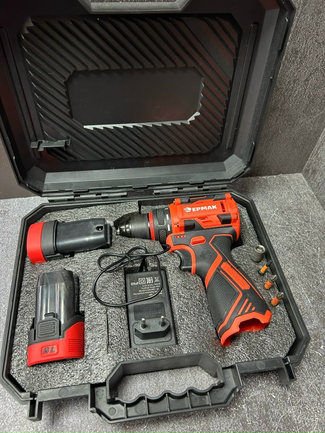 Шуруповерт Ермак 18в