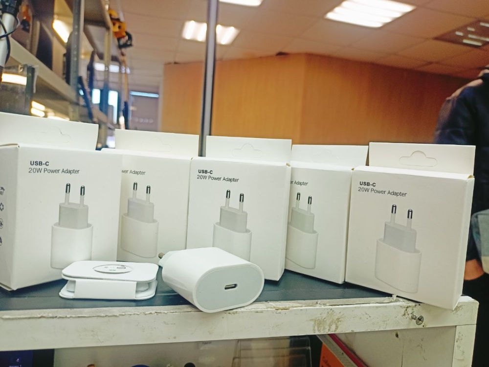 Адаптер Apple №6