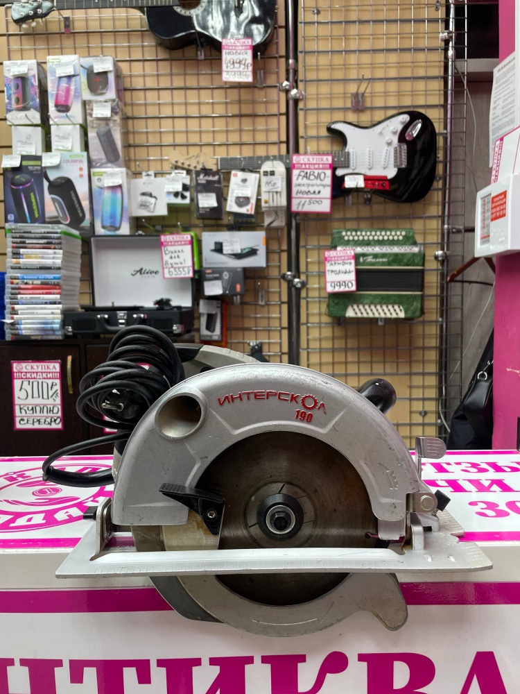 Дисковая пила Интерскол ДП-190\1600М