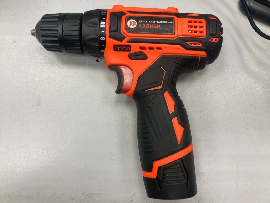 Шуруповерт калибр да-12-2м+
