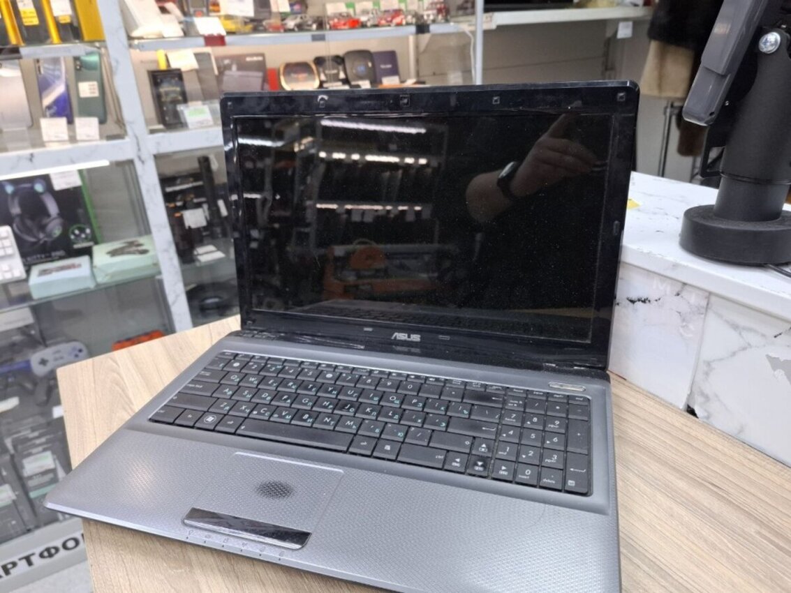 Ноутбук ASUS