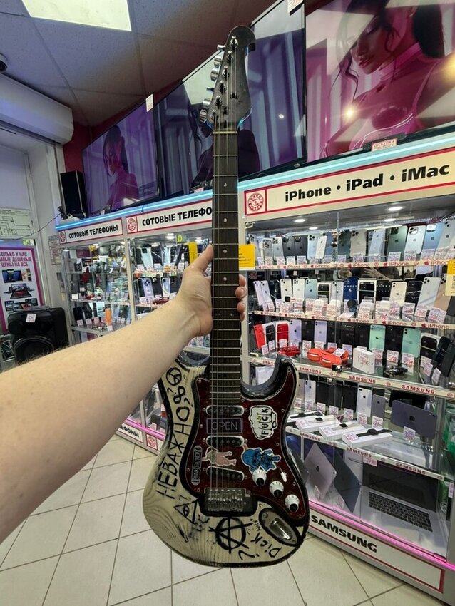 Электрогитара J &D Brother