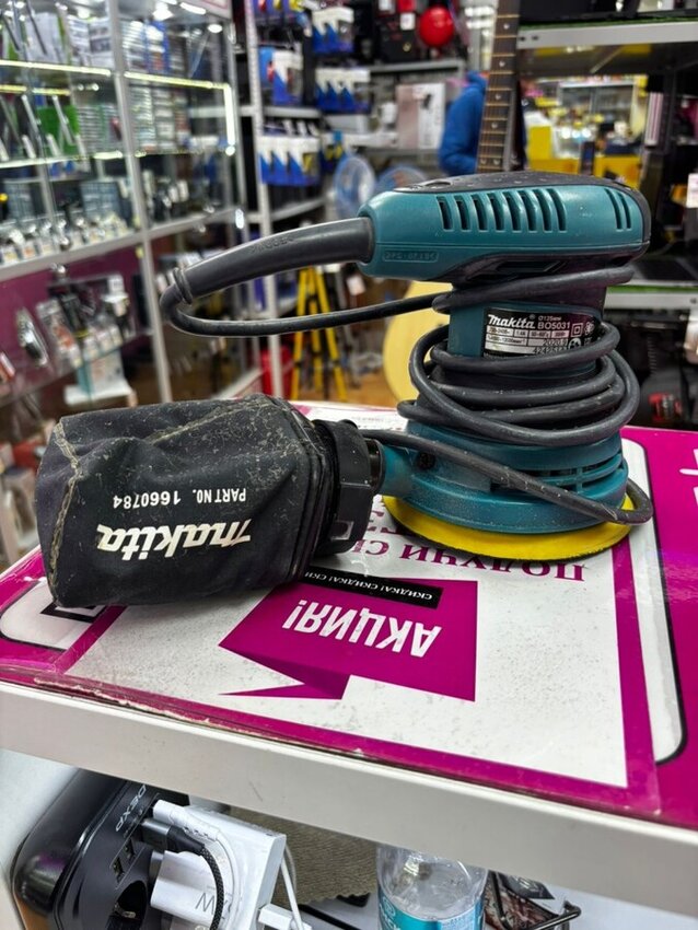 Шлифмашина Makita BO5031