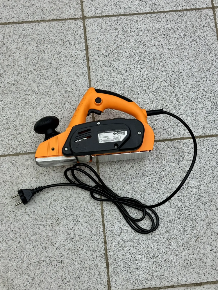 Рубанок электрический ВИХРЬ