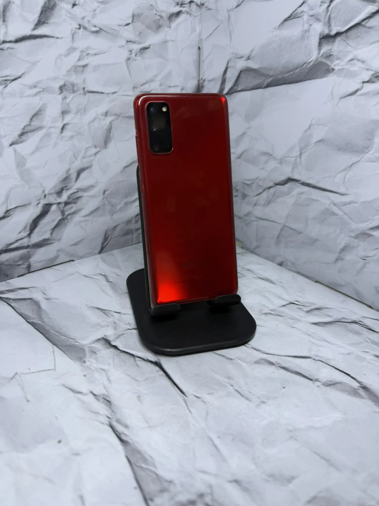 Смартфон Samsung S20 8\128