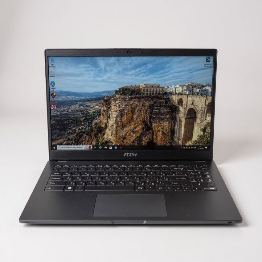 Ноутбук MSI modern 15