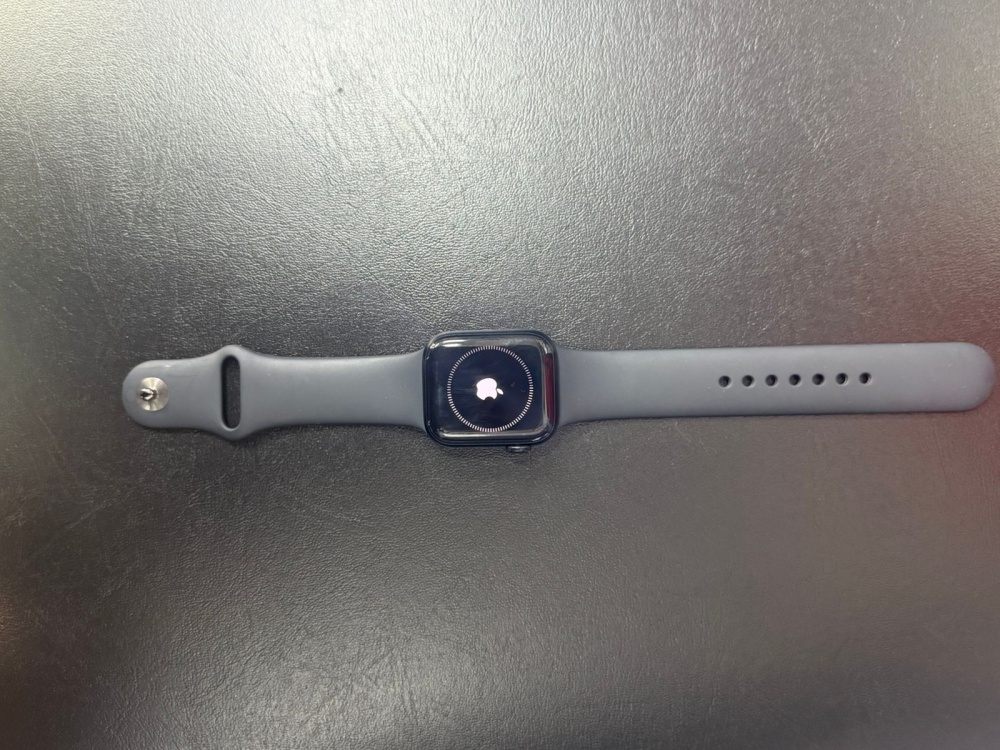 Часы Apple SE 40 mm