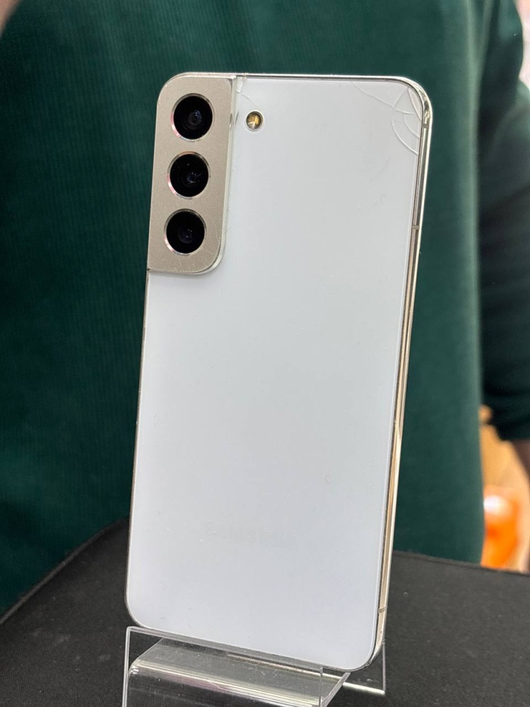 Смартфон Samsung S22 128