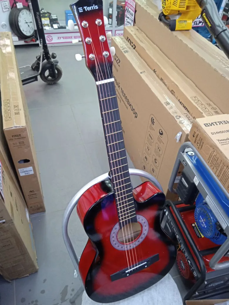 Гитара акустическая, размер 7/8