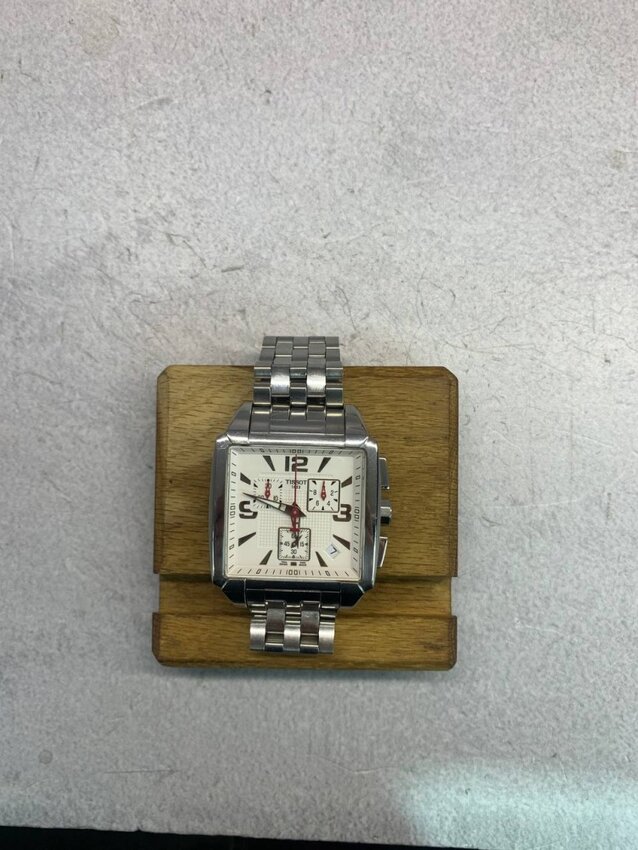 Часы tissot 1853