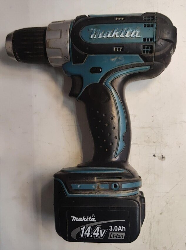 Шуруповерт Makita