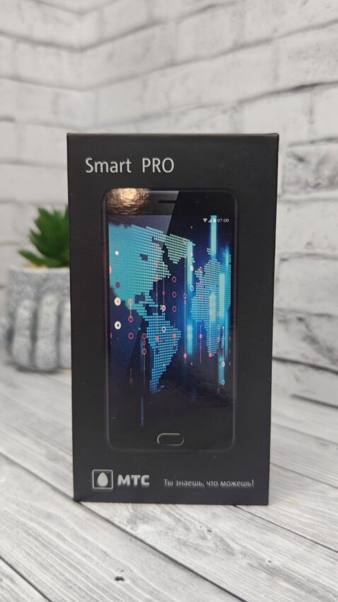 Мобильный телефон МТС