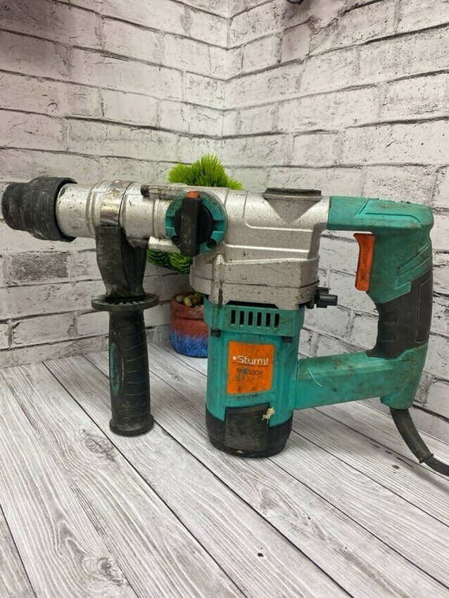 Перфоратор Sturm RH2530V