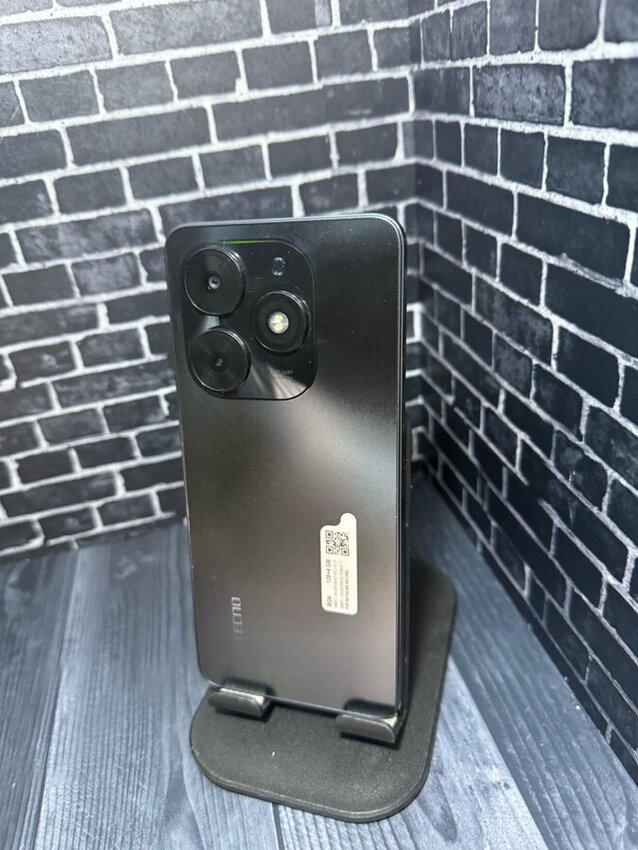 Мобильный телефон Tecno SPARK GO 2024 4-128