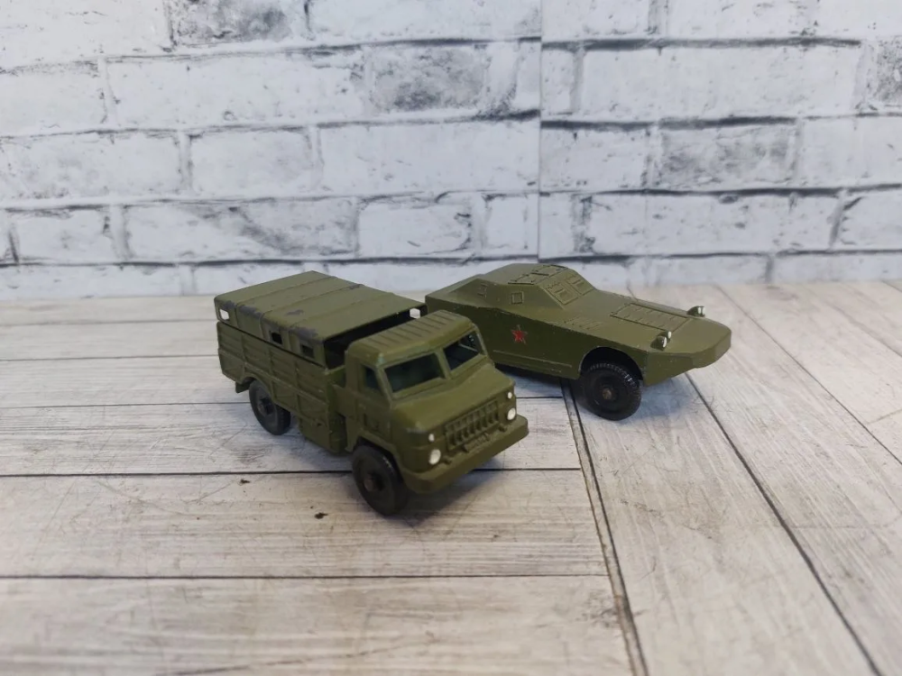 Игрушка советская техника