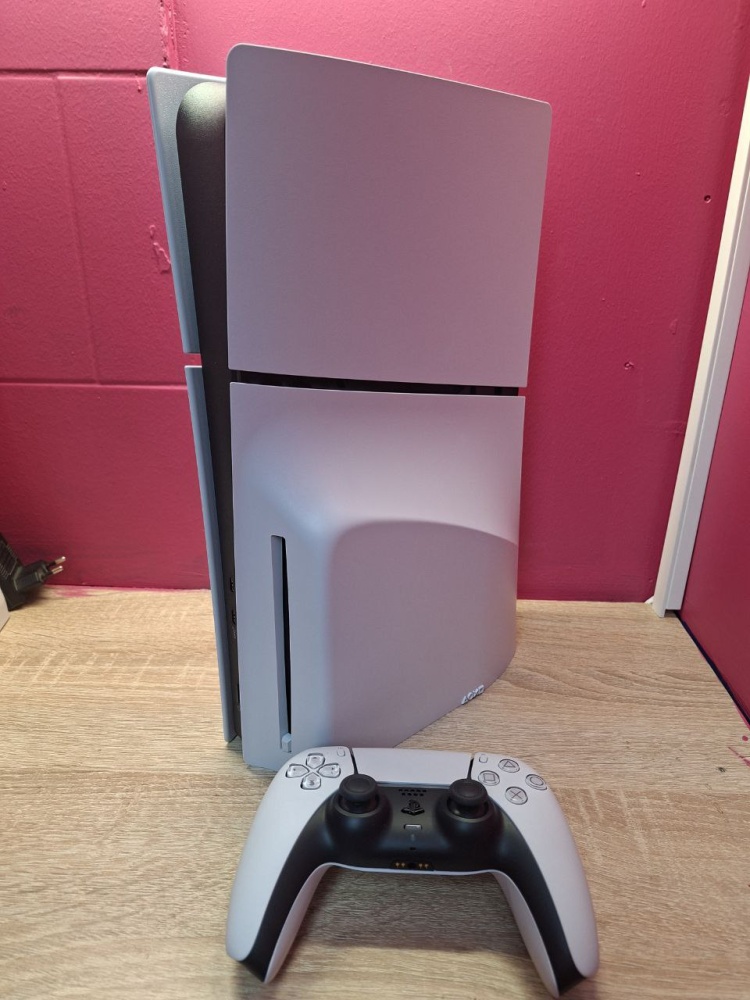 Игровая приставка Sony PlayStation 5  1 тб