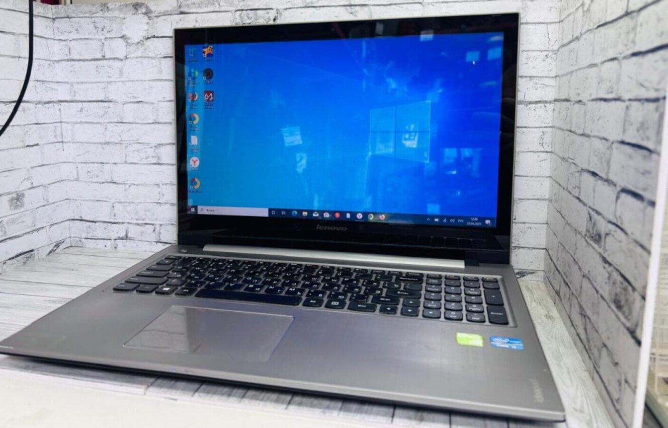 Ноутбук Lenovo i5-3/8/256/740