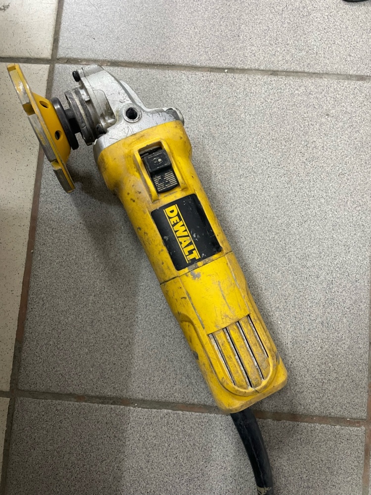 УШМ (Болгарка) DeWalt DWE4115-IN