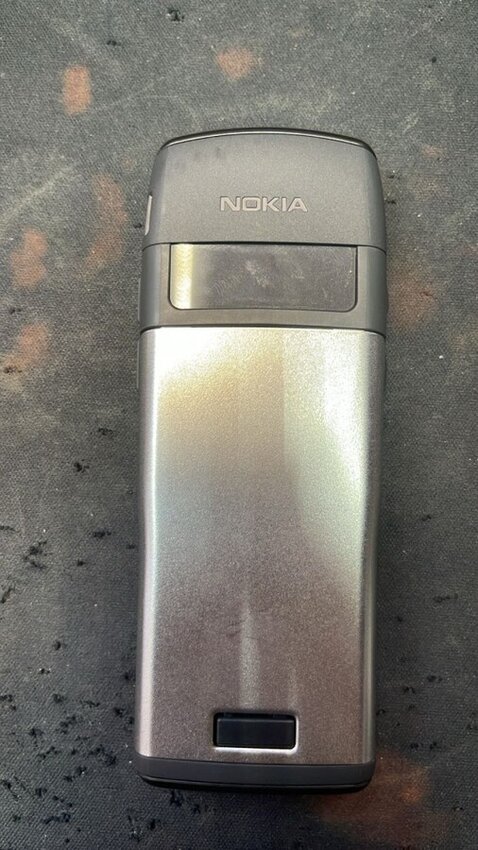 Мобильный телефон Nokia