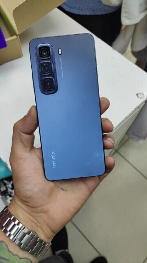 Мобильный телефон Infinix HOT 50PRO
