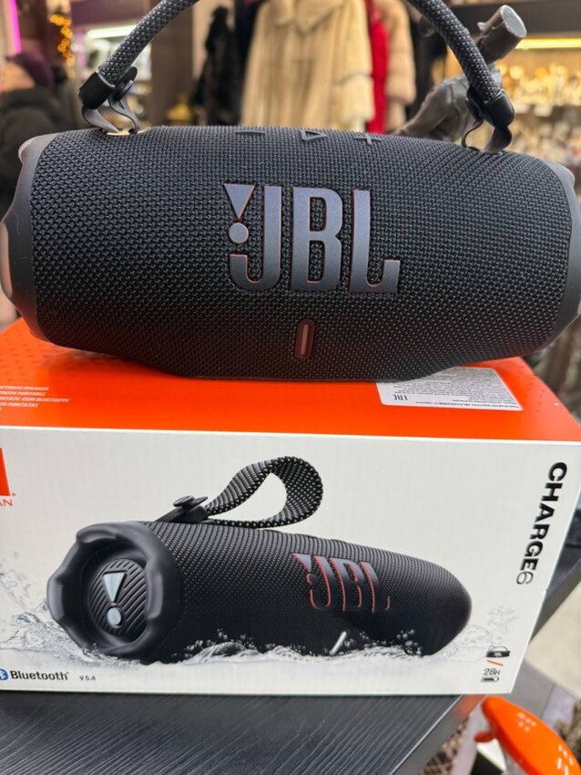 JBL Charge 6