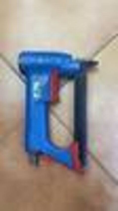 Пневмоинструмент Степлер BEA