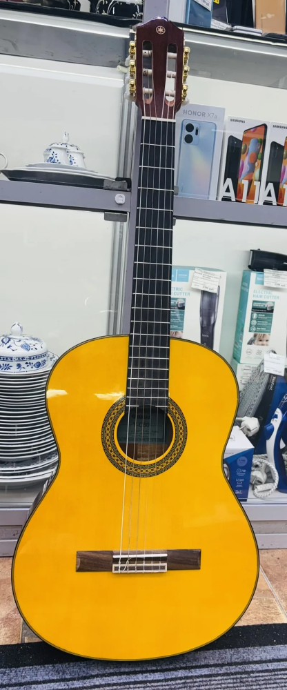 Гитара Yamaha y-C80