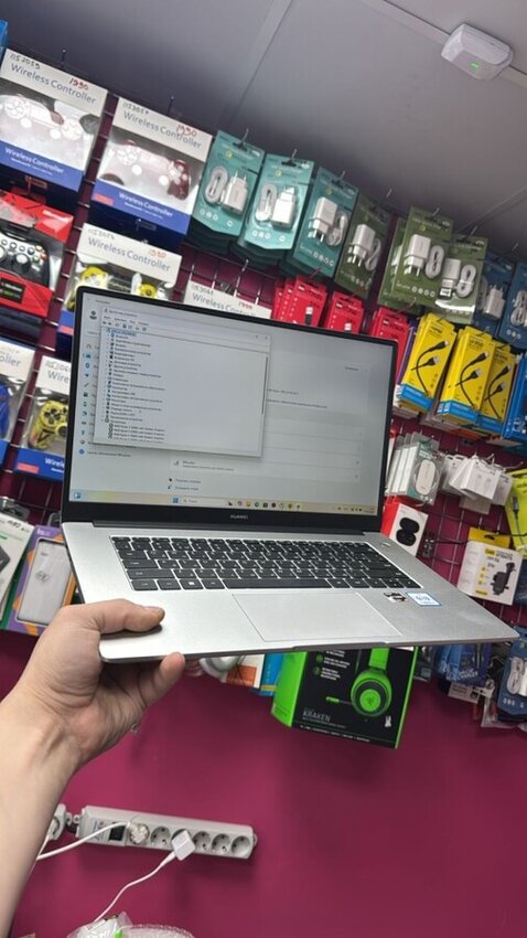 Ноутбук Huawei D15 r5 5500u 2.1x12/8/500ssd